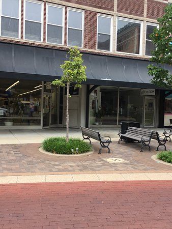 Emge's Deli & Ice Cream